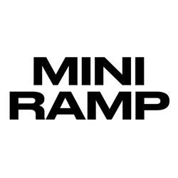 Miniramp Skateboard Shop. Winoweicki J.