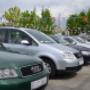 Komis samochodowy przy parkingu Auchan ZWM