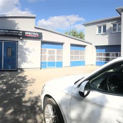 Auto-Efekt naprawy powypadkowe lakiernik i blacharz samochodowy w Warszawie