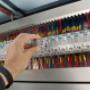 Elektrotechniczne artykuły, materiały