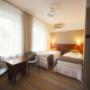 Standard room with two single beds