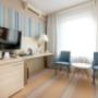 Standard room with two single beds