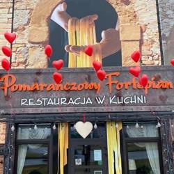 Restauracja "pomarańczowy Fortepian"