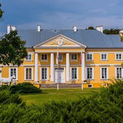 Pałac Racot i Stadnina Koni
