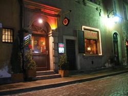 Celibar. Bar przedsiębiorstwa Kuma