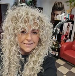 Modny Styl. Salon fryzjersko - kosmetyczny. Borkowska D.