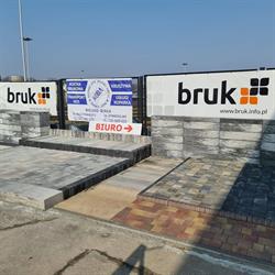 Hurtownia KOBA s.c. Kostka brukowa. Bruk. Kruszywa. Ziemia siana. Transport HDS.