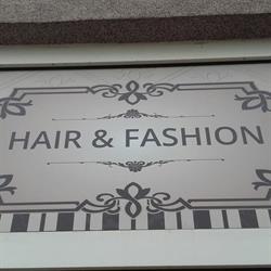 Hair Fashion. Zakład fryzjerski. Chmielarz K.