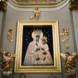 Kościół Matki Bożej Szkaplerznej w Warce