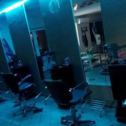 Jola. Salon fryzjerski. Polak J.