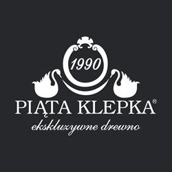 Piąta Klepka podłogi, schody, drzwi