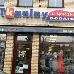 U Waldka. Tkaniny, Dodatki Krawieckie