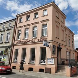 Azbud. Nieruchomości