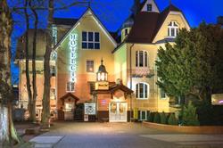 Cis Hotel