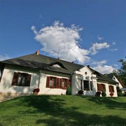 Zespół Dworski Hotel Sarmata