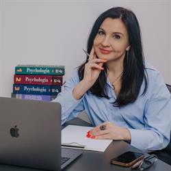 dr Joanna Hałaj