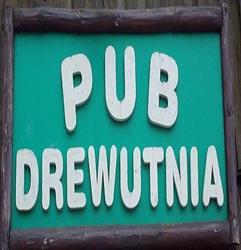 Drewutnia. Pub