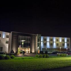 Hi-Fi. Hotel, restauracja