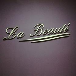 La Beaute. Studio fryzjerskie. Żelech E.