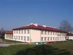 Zespół Szkół W Ćmińsku