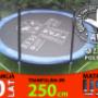 Trampolina z grami w klasy