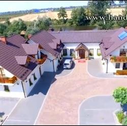 DOM WESELNY SZCZEKARKÓWKA