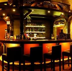 FAHRENHEIT BAR CAFE