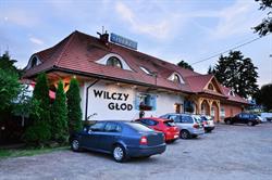 OBERŻA WILCZY GŁÓD