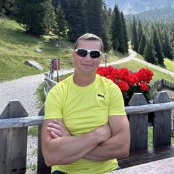 STUDIO FITNESS DLA KOBIET Piotr Podlipni Instruktor Sportu