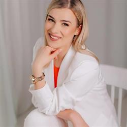 M. Shine Studio - Salon Fryzjerski Ewelina Laska