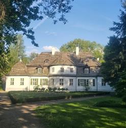 MUZEUM ZIEMI ŚREDZKIEJ DWÓR W KOSZUTACH