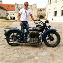 OLD CARS ROBERT GAŁĘZKI