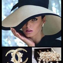 GLAMOUR
