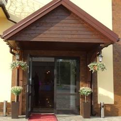 SALA BANKIETOWA OSTROWIANKA SŁAWOMIR TRZMIEL