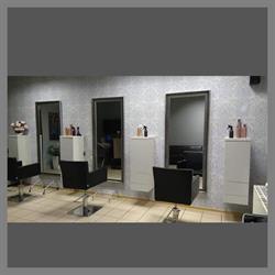 SALON FRYZJERSKI