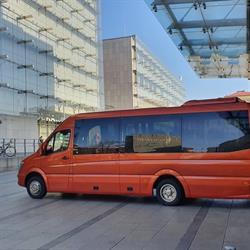 Tombus