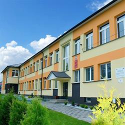 ZESPÓŁ SZKÓŁ W NIEDŹWIADZIE DOLNEJ