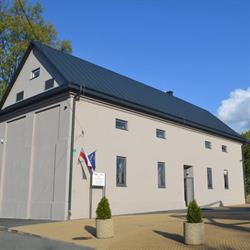Gminna Biblioteka Publiczna w Brzeźnicy Spichlerz Książki i Sztuki w Brzeźnicy