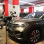 Touareg. Oklejanie auta folią ochronną.