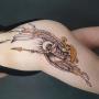 zutattoo-tatuaz-antyczny-postac-mikrorealizm-dotwork-na-udzie-wroclaw