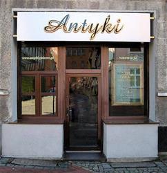 Antyki. Renowacja, handel
