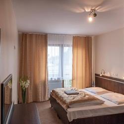 HOTEL E7
