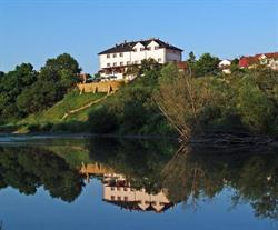 Bursztynowy. Hotel i restauracja
