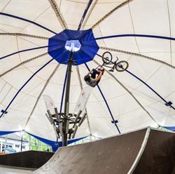 Skatepark Jutrzenka AKTYWNA WARSZAWA - jazda na rolkach, hulajnodze i rowerach bmx, Śródmieście