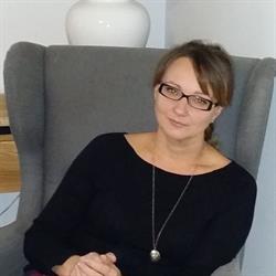 CENTRUM PSYCHOTERAPII I TERAPII UZALEŻNIEŃ Izabela Małecka-Kostrubiec