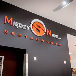 Między Nami