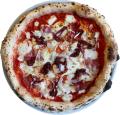 PIZZA-CON-CIPPOLE-E-SPECK