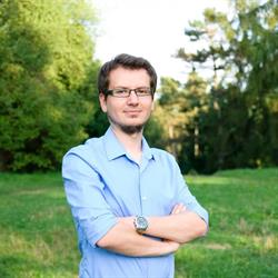 Psycholog Maciej Mackiewicz