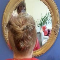 Salon  Fryzjerski  Julita