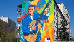 Mural Zenka Martyniuka - Nienormalny Białystok